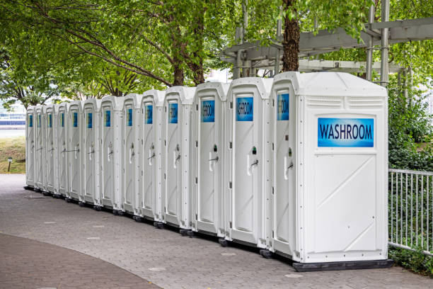 Best Portable restroom trailer rental  in Honolulu, HI